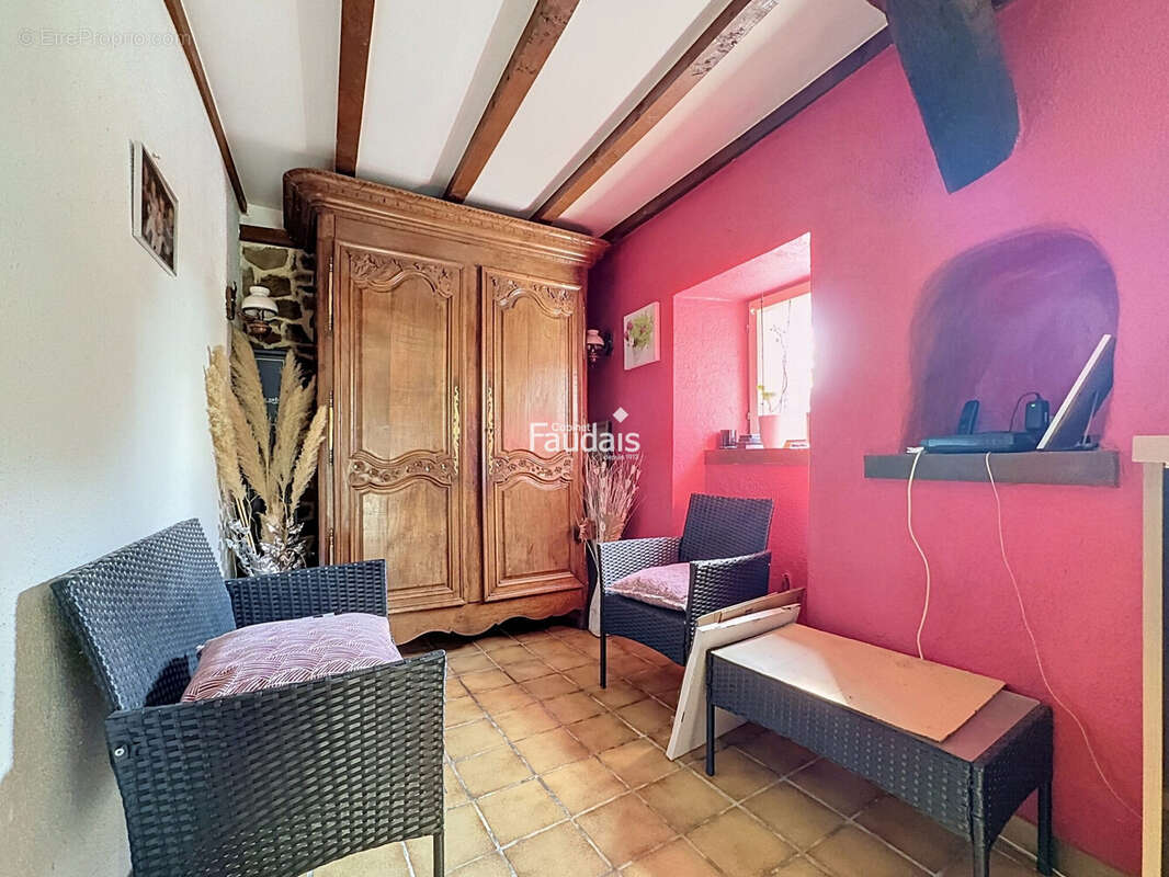 Maison 103 m² à Soulles  - photo 5