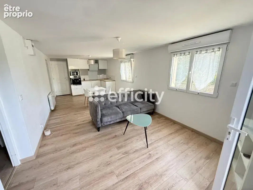 Maison 9 pièces 247 m² à vendre à La Roche-Sur-Yon (85000) - photo 11
