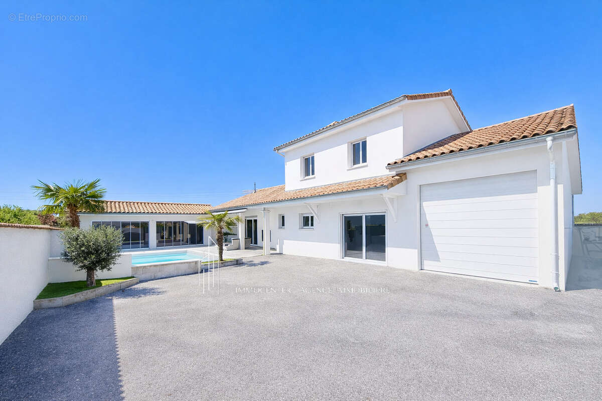 Maison à CHANAS