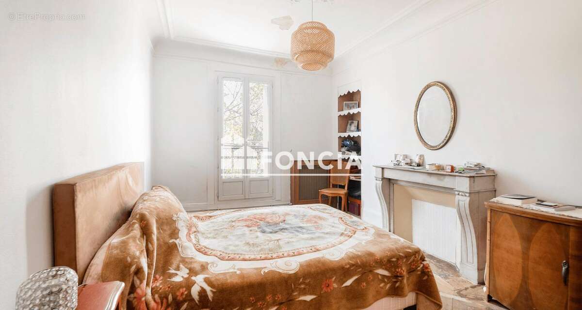 Appartement à PARIS-10E