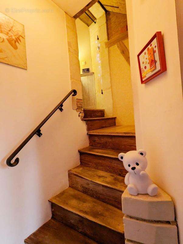 Maison de charme – 90 m² – 3 chambres – jardin clos – garage – PONTVALLAIN (72) - photo 4