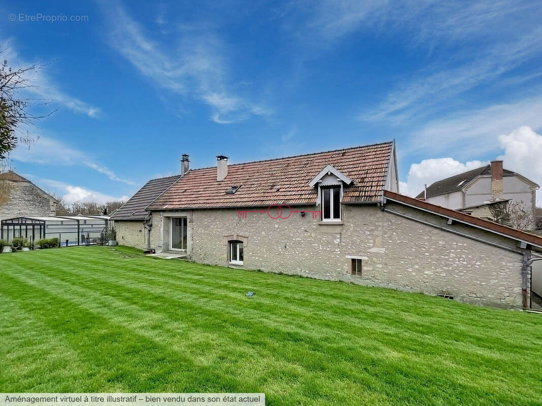 Maison à FAVEROLLES-ET-COEMY