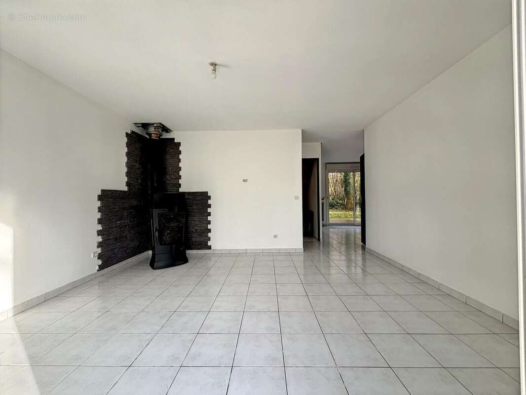 Photo 2 - Maison à SAINT-FARGEAU