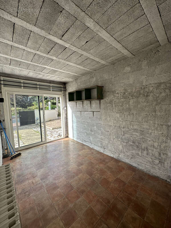 Maison à LA ROCHE-CHALAIS