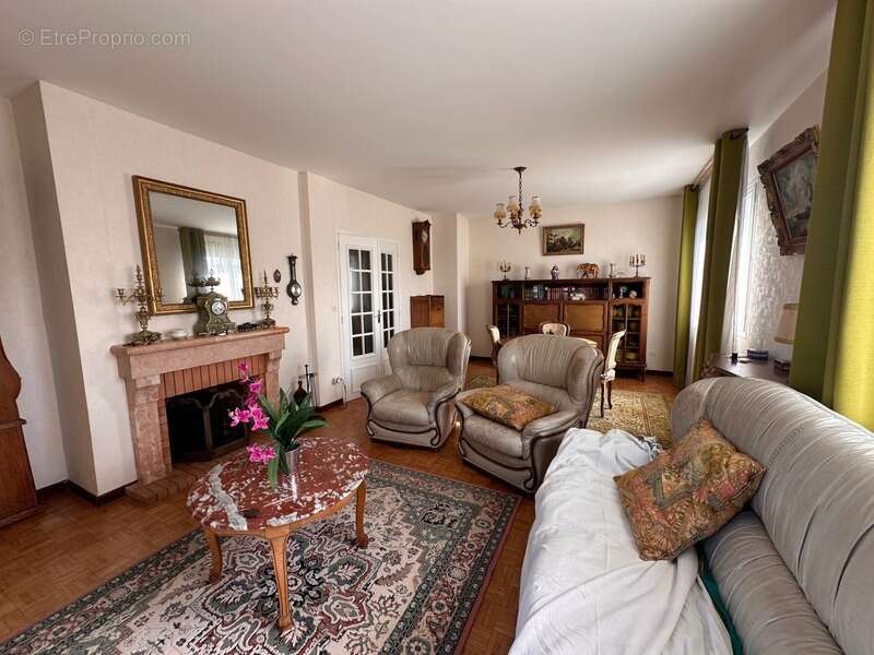 Arcelot sur grand terrain de 3010 m2 maison de 107 m2 - photo 2