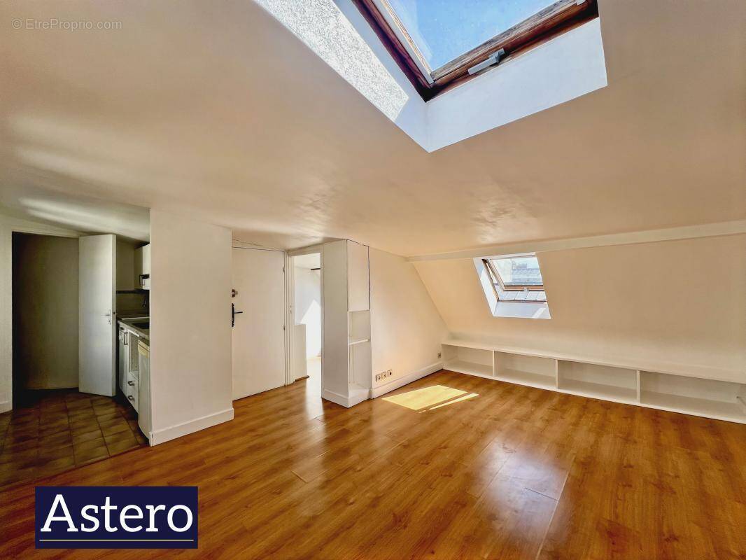 Appartement à PARIS-7E