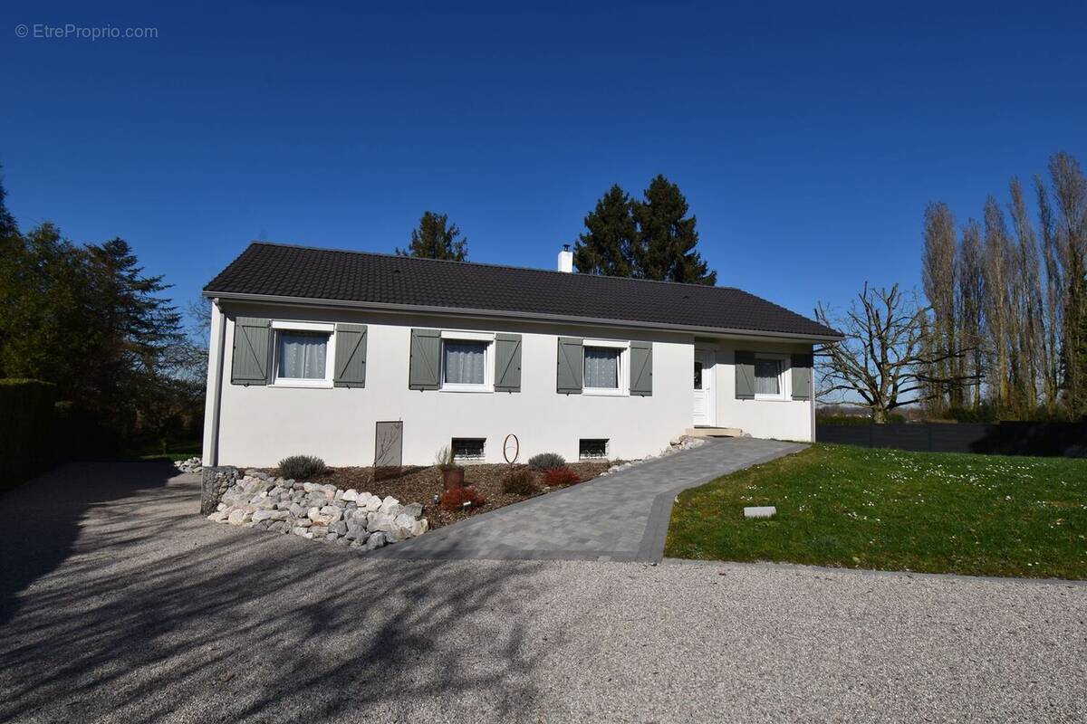 Maison à LEWARDE