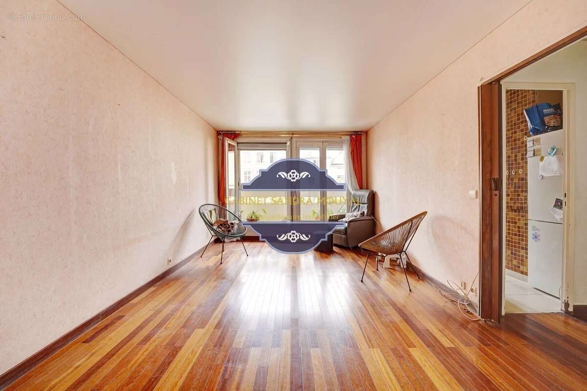 Appartement à PARIS-3E