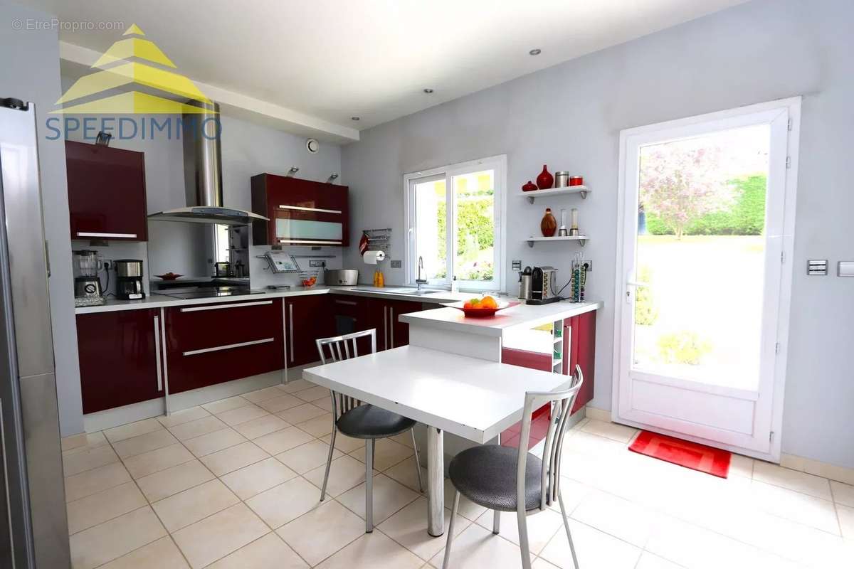 Maison à VILLECRESNES