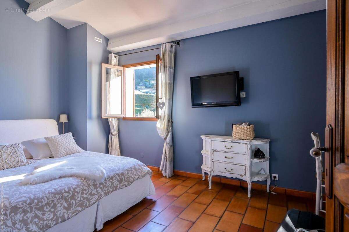 Villa avec piscine  CEYRESTE (13) - photo 21