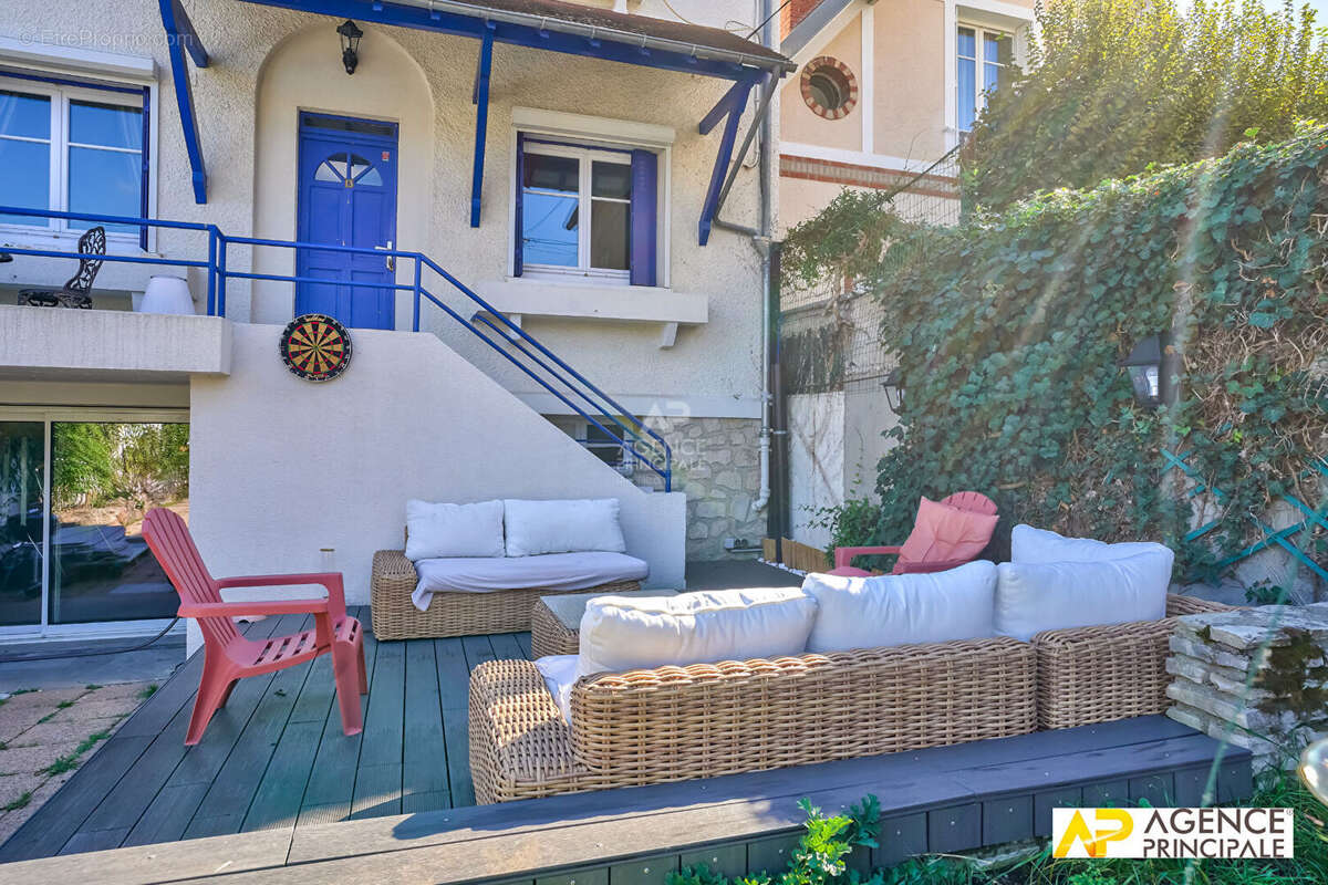 Maison à MAISONS-LAFFITTE