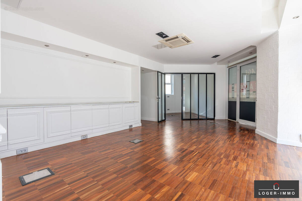 Commerce à LE PERREUX-SUR-MARNE