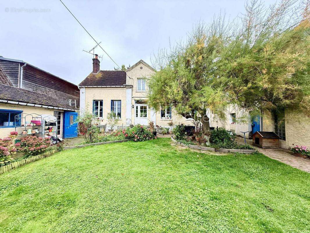 Maison à BERNEUIL-EN-BRAY