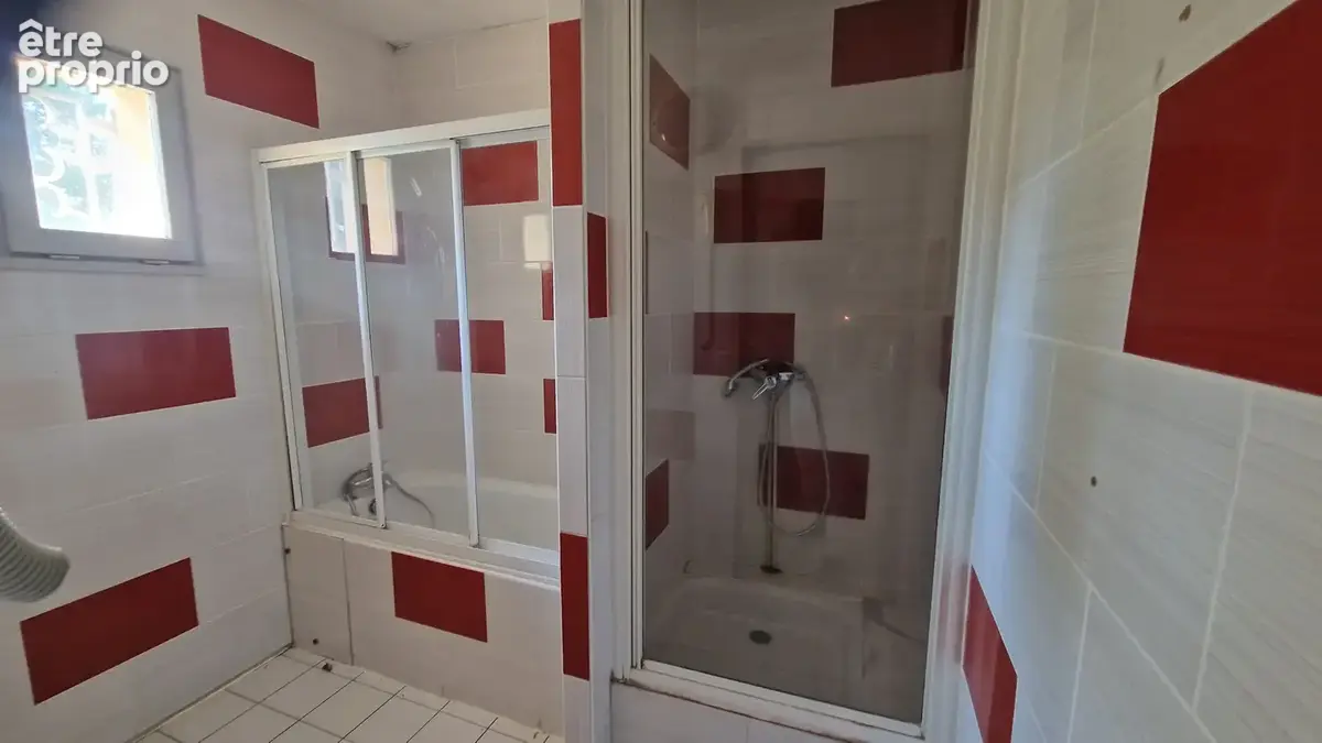 Ensemble immobilier à fort potentiel   493 m2   terrain de 9 150 m2   bourdeaux - photo 11