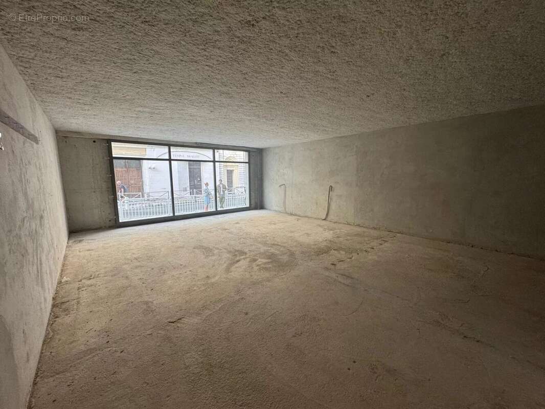 Carré d'Or – Local commercial neuf au cœur de Nice, emplacement premium - photo 3