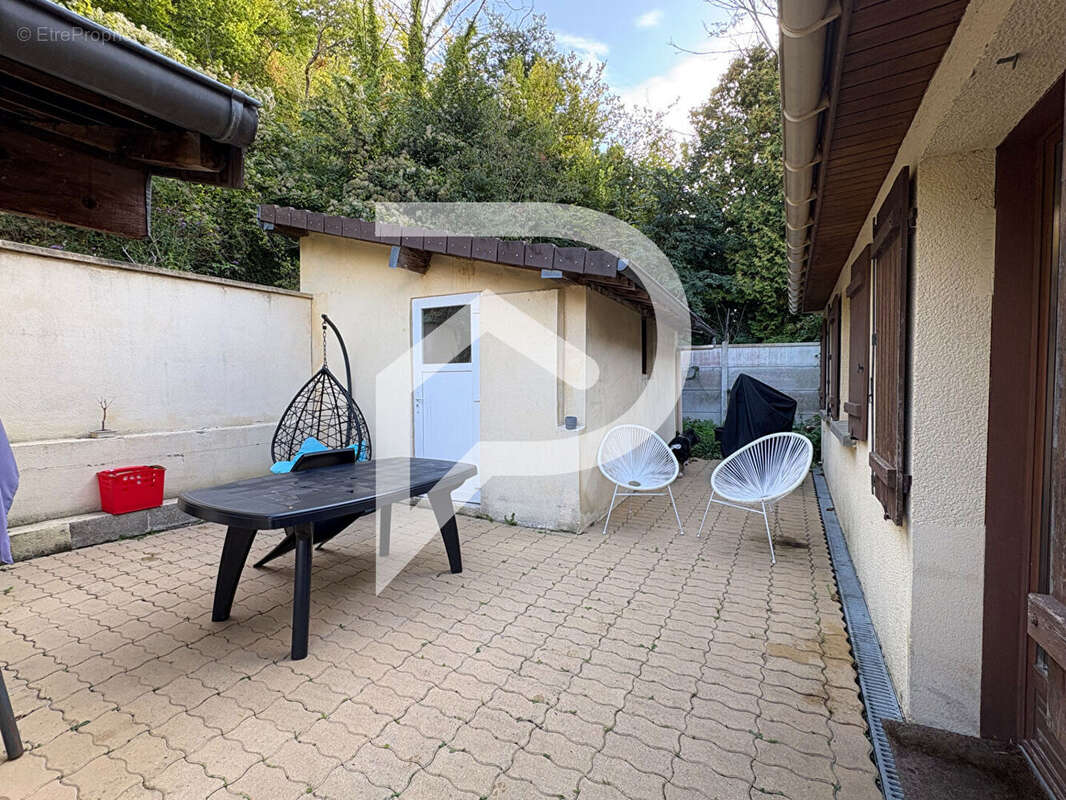 Maison à VIC-SUR-AISNE