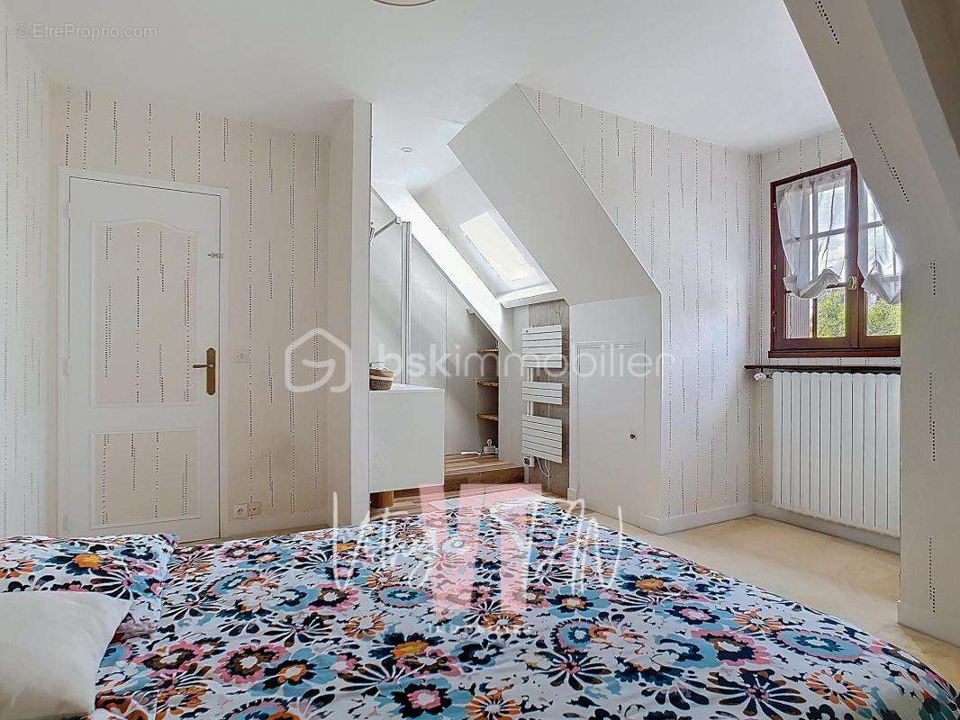 Maison à PONTAULT-COMBAULT