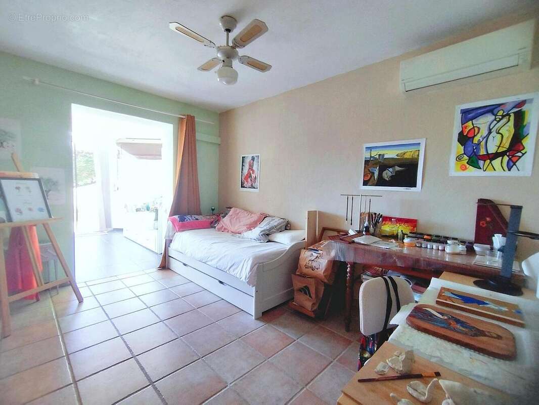   - Maison à COLOMARS