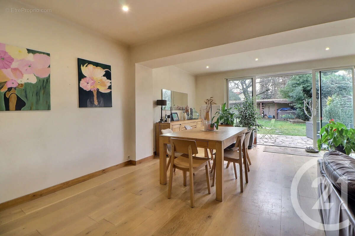 Maison à AULNAY-SOUS-BOIS