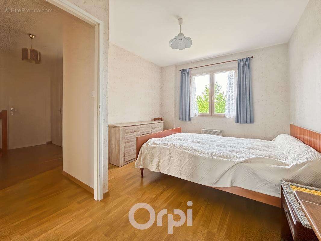 Maison à BESSINES-SUR-GARTEMPE