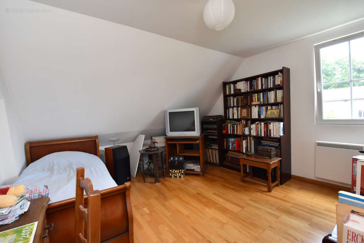 Maison à MOLLIENS-DREUIL