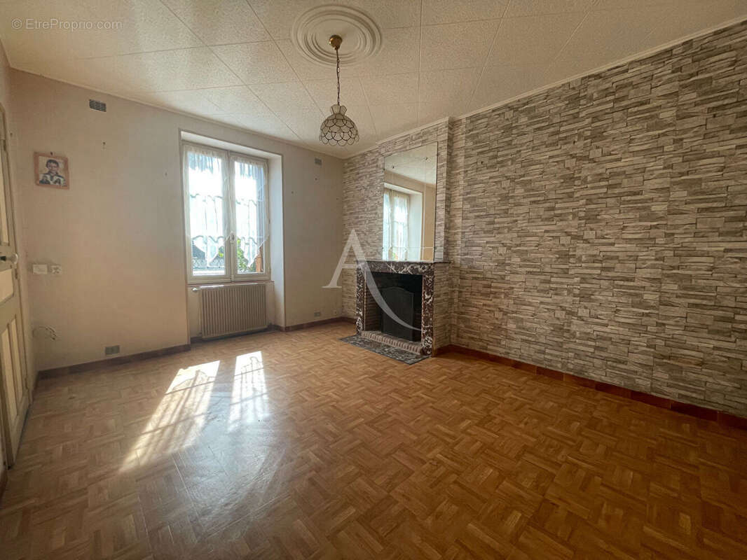 Maison à FAVEROLLES-SUR-CHER