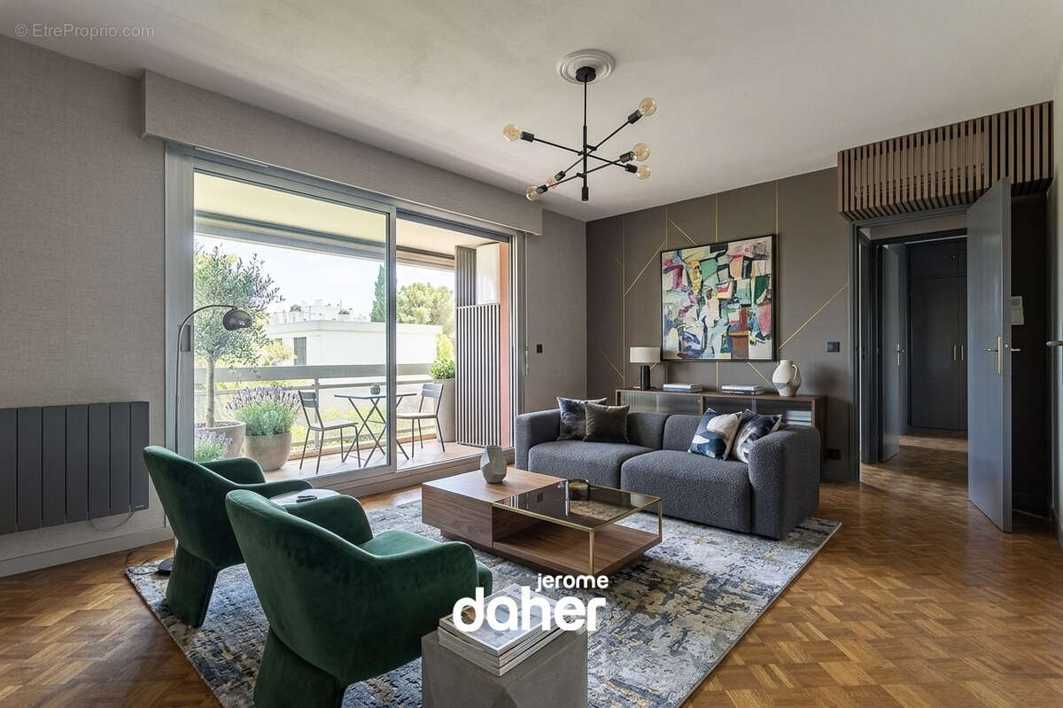 Appartement à MARSEILLE-8E