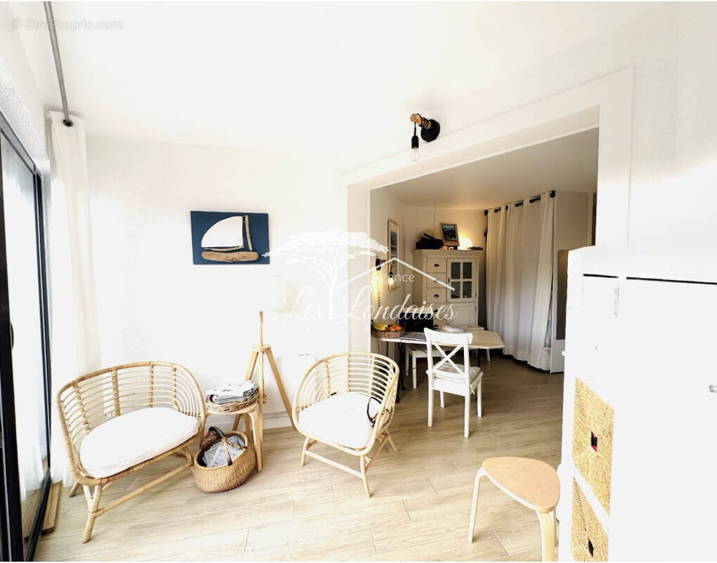 Appartement à LA LONDE-LES-MAURES