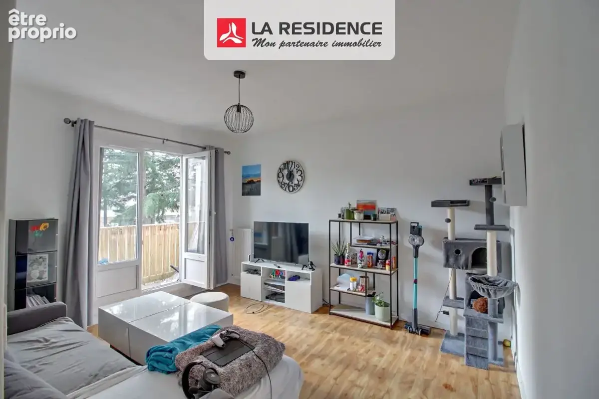 Appartement 49 m² à Les Mureaux  - photo 1