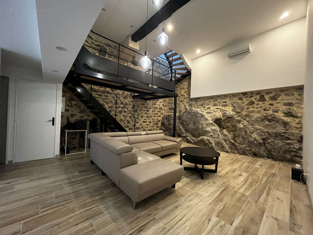 Maison à VILLEFRANCHE-DE-ROUERGUE