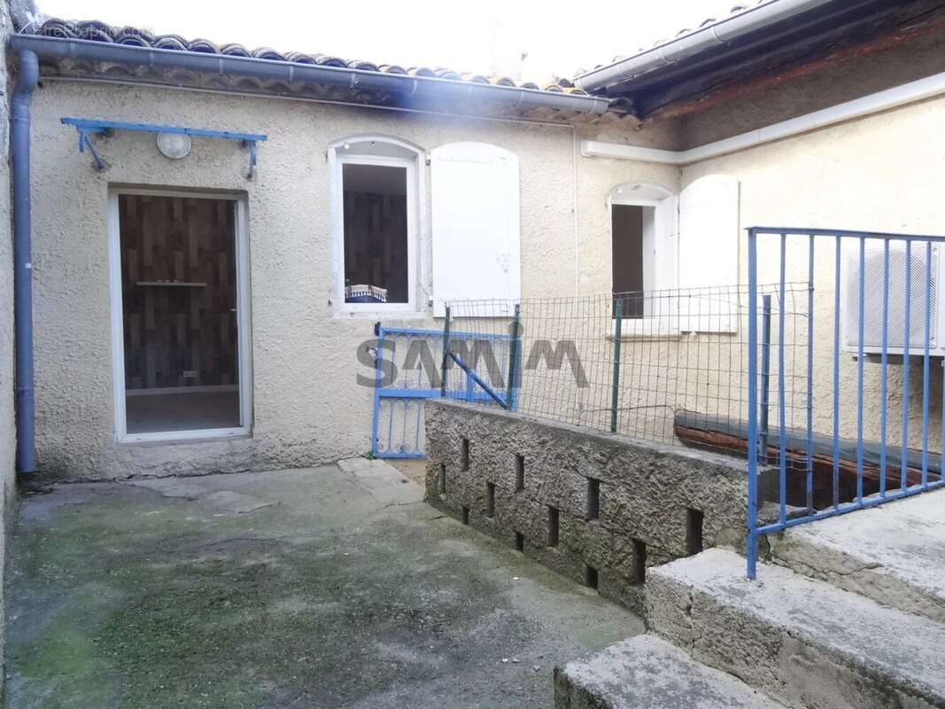 Maison à COMBAS