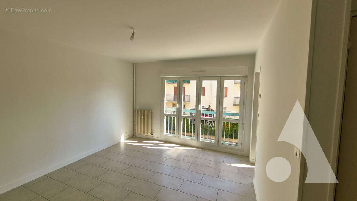 Appartement Troyes 1 pièce(s) 26 m2 - photo 5