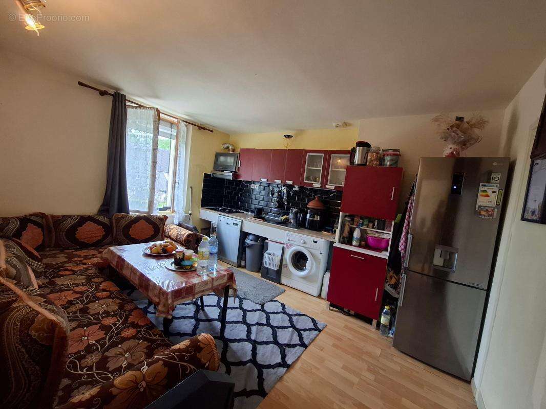 Maison à CUISE-LA-MOTTE