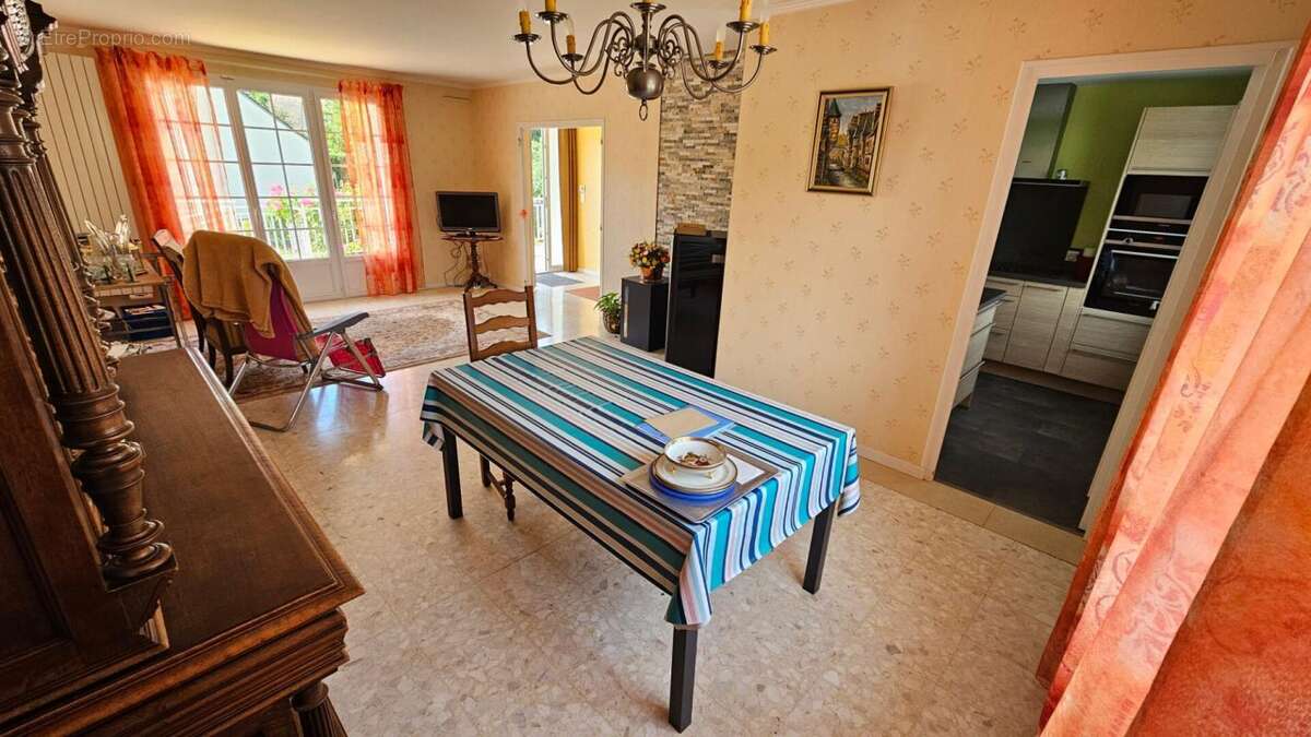 Houdan / Maison de plain-pied au calme avec commodités à pied / 3 chambres - photo 6