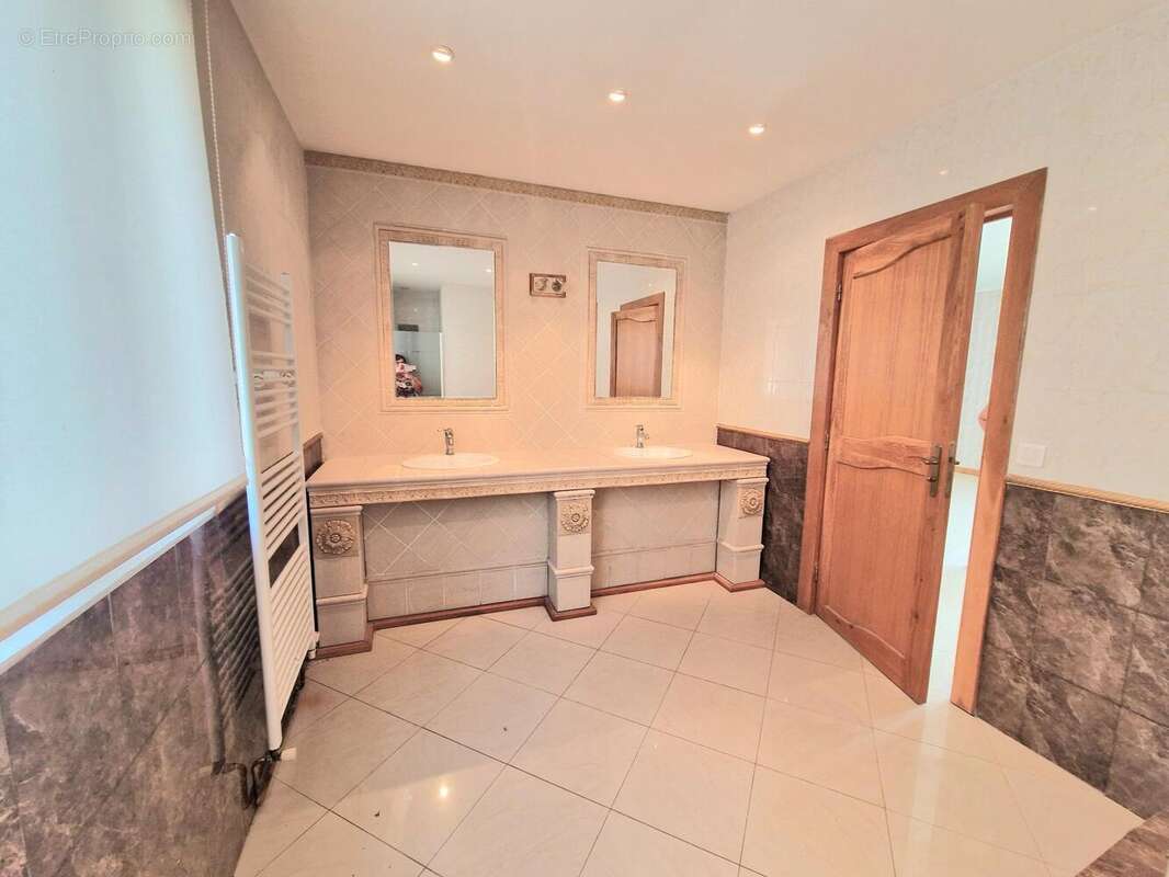 Photo 9 - Maison à AUTUN