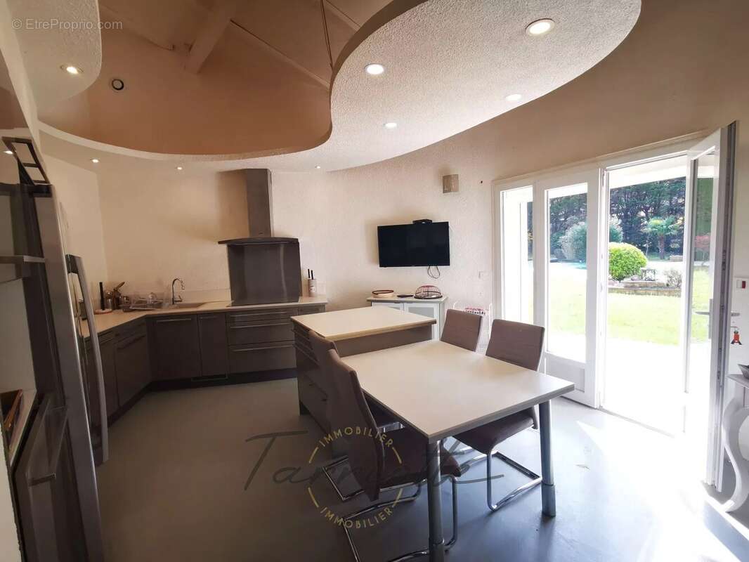 VILLA - 10570 - photo 31