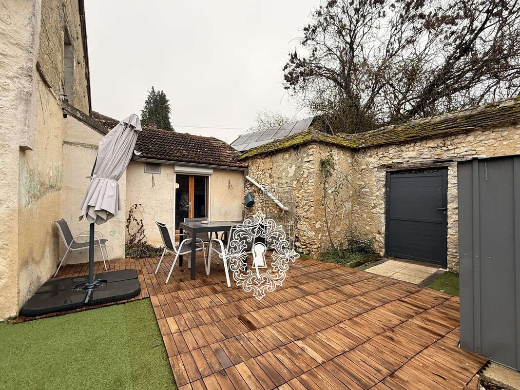 Maison à DONNEMARIE-DONTILLY