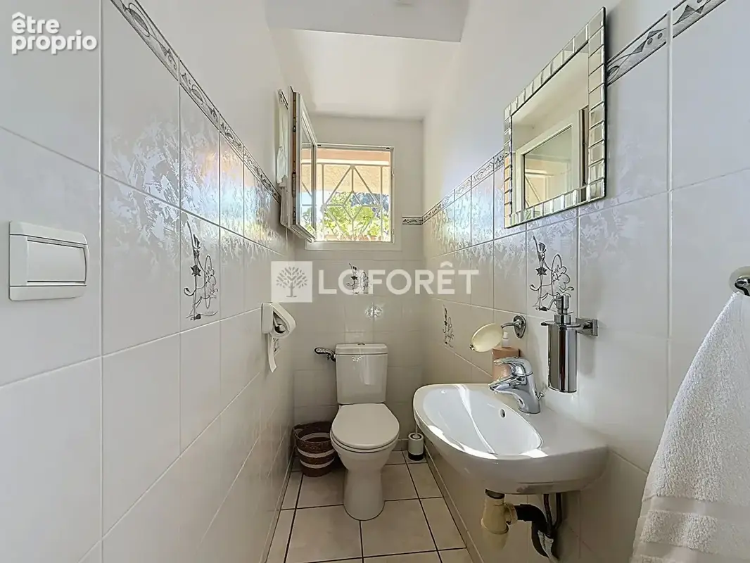Le Montellier Maison familiale à vendre de 236 m² avec piscine et double garage - photo 17