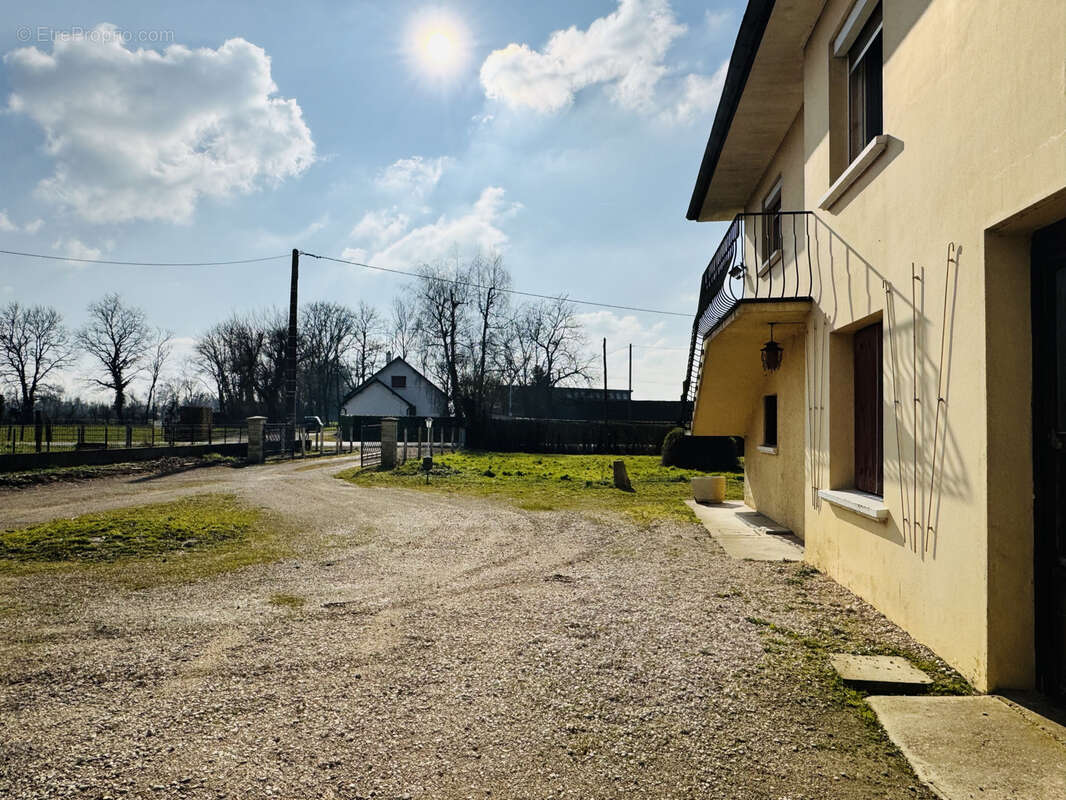 Maison à SAINT-GERMAIN-DU-BOIS