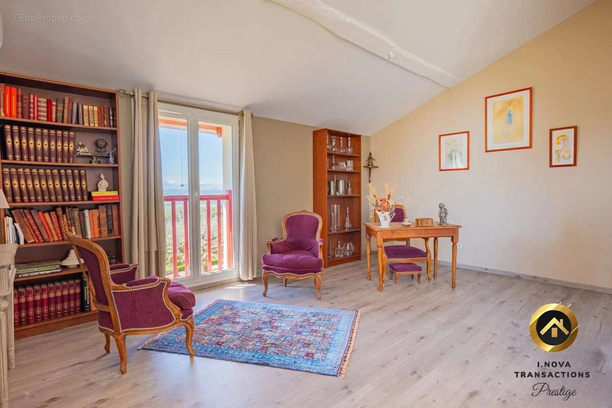 Maison à MONTESQUIEU-VOLVESTRE