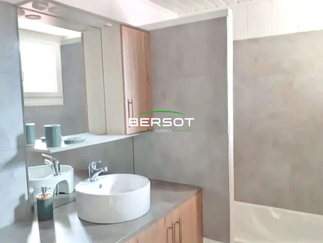 Appartement à VILLERS-LE-LAC