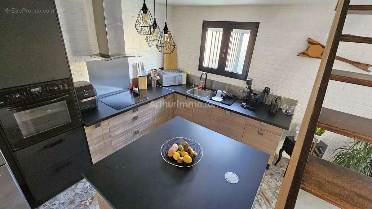 Maison à OLLAINVILLE