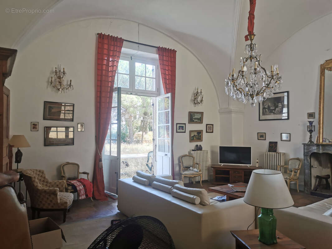 Maison à LEZIGNAN-LA-CEBE