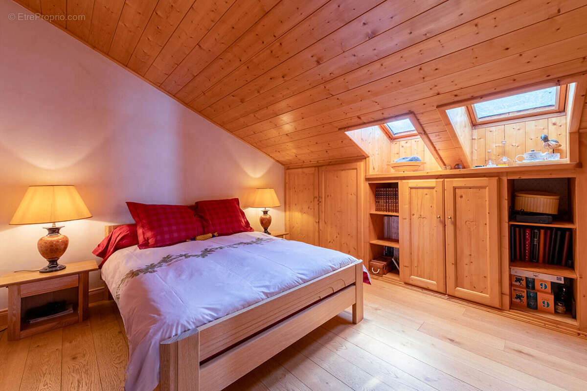 Appartement à LES ALLUES