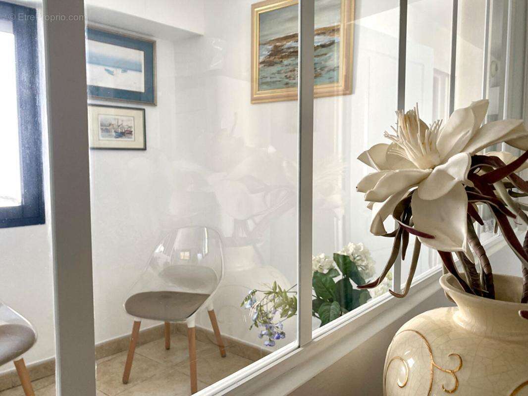 Appartement à SIX-FOURS-LES-PLAGES