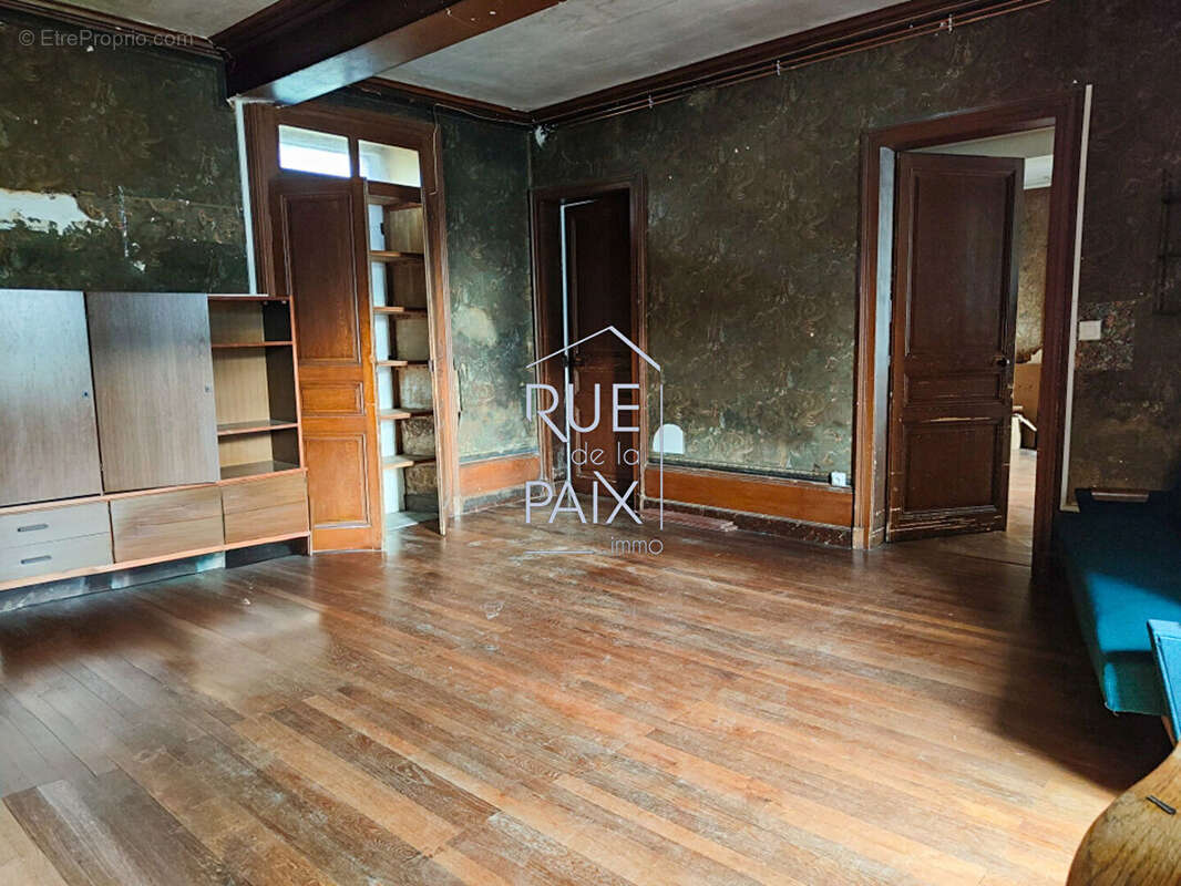 Maison à MONTHOIRON