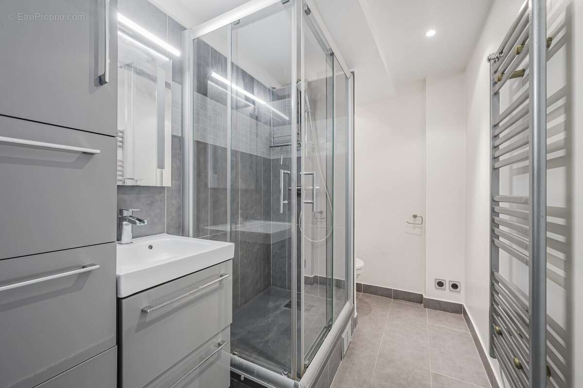 Appartement à PARIS-3E