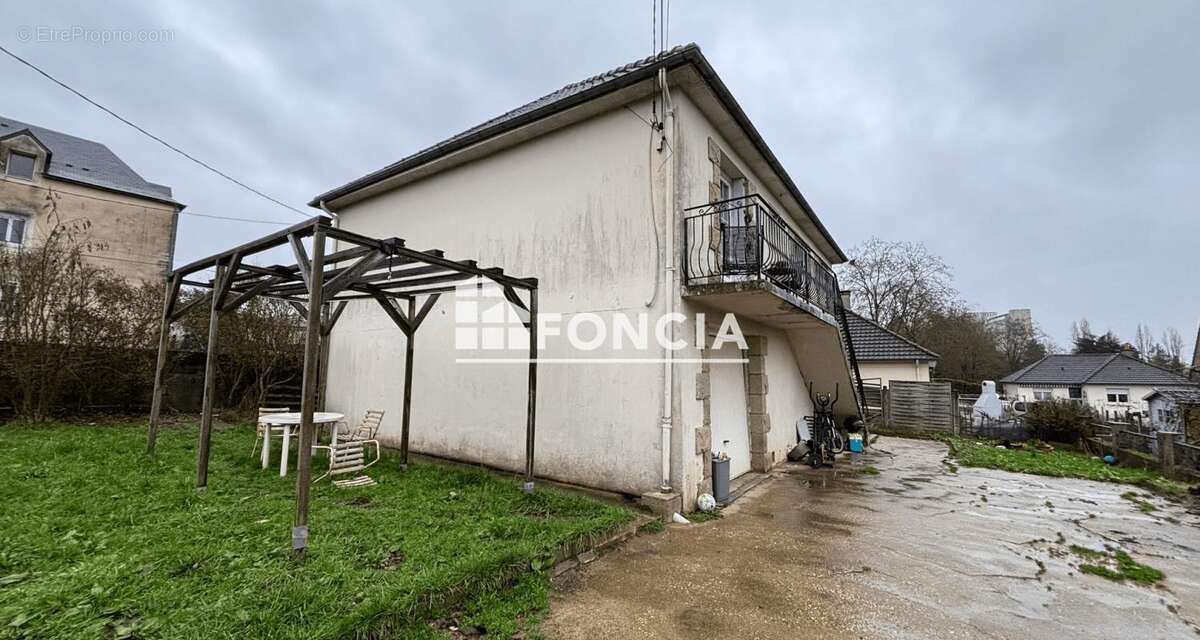 Maison à LAVAL