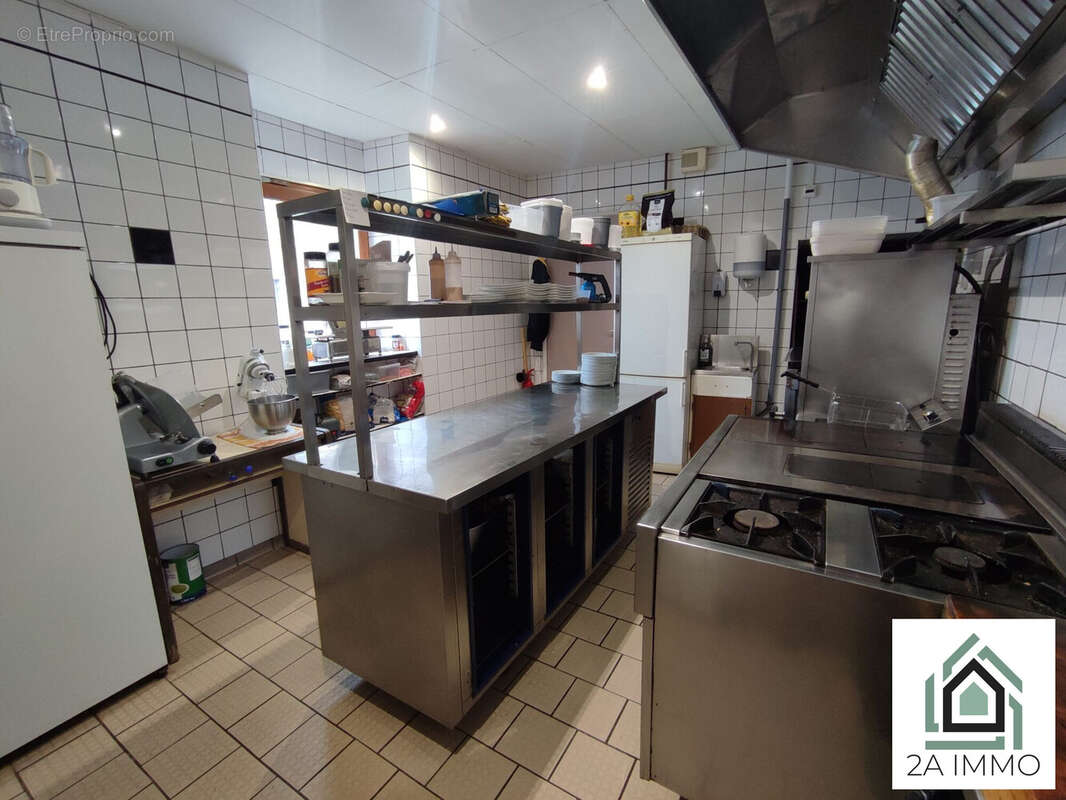 Commerce à SAINT-AVIT