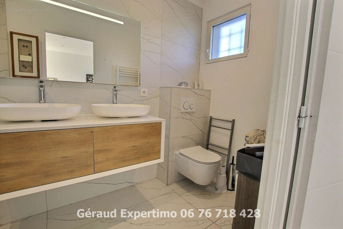 Superbe villa 5 pièces avec vue imprenable sur le golf  10mn du centre  Aix-en-Provence - piscine - photo 14